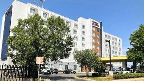 Hampton Inn & Suites  Port Of Baltimore Cruise Parking
