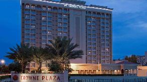 EZ Way Cape Liberty Cruise Parking at Crowne Plaza EWR