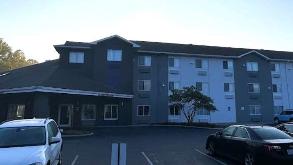 5190 College Corner Pike parking
