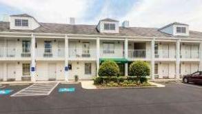 4730 Norrell Dr. Parking