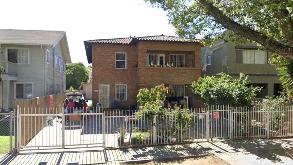826 W 40th Place Parking