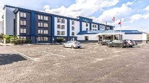 2115 N Marine Blvd Parking