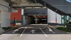 Photo of 650 NE 2nd Avenue Parking spot, located 1.3 mi away from FL