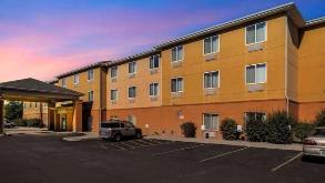 Comfort Inn & Suites Porter_1800 West US Highway 20 Parking