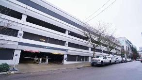 300 Yale Ave. N - Garage