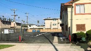 1192 S Flower St Parking