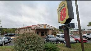 Super 8 by Wyndham Pascagoula