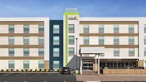 Home2 Suites by Hilton PHL Airport Parking