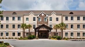 Comfort Inn & Suite Savannah Parking