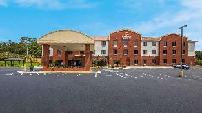 Comfort Inn & Suites Midway Parking