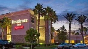 Residence Inn Corona riverside _ 1015 Montecito Dr Parking