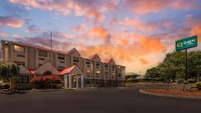 Quality Inn & Suites_309 N Peters Rd Parking