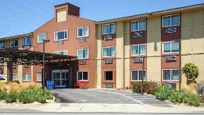 111 Mitchell Ave (Hotel Focus SF) Parking