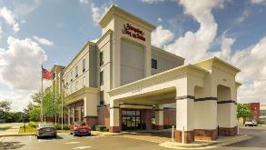 Hampton Inn & Suites IND Airport Parking