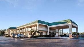 115 Chapman Rd - Quality Inn Byron