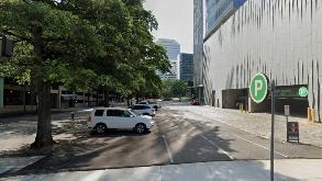 (M) 801 E CARY ST LOT RIC Airport Parking
