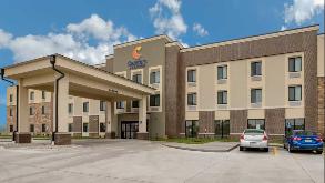 Comfort Inn & Suites Ames - 603 S 16th St Parking