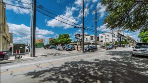 Photo of 211 Lexington Ave. - Scott Lot spot, located 0.6 mi away from TX