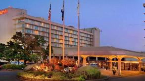 Marriott St. Louis Airport _ 10700 Pear Tree Ln Parking