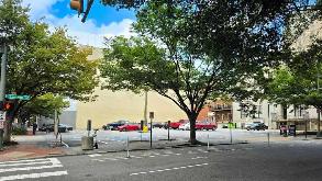 (M) 410 E. Franklin St. - 4th And Franklin Lot