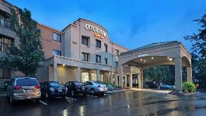 Courtyard by Marriott Providence Warwick PVD Airport Parking