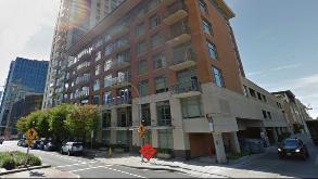 1020 108th Ave NE Parking