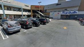 11239 Ventura Blvd Parking