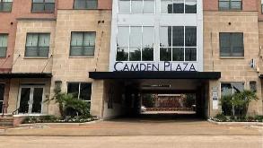 3833 Cummins St Parking