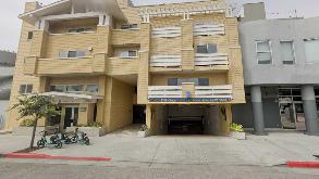 2000 Main St Parking