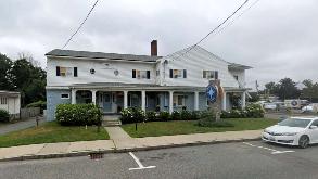 Rally Point Inn & Pub_9 Mechanic St Parking