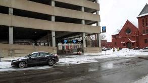 659 10th Ave S Parking