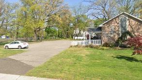 716 Pomona Road Parking