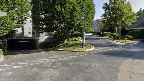 6332 E Lake Sammamish Pkwy NE Parking