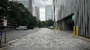 Photo of 801 E Cary St - Lot spot, located 5.0 mi away from VA