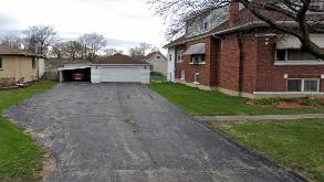 7920s 84th Avenue Parking