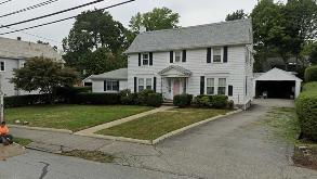 443 Wolcott St Parking