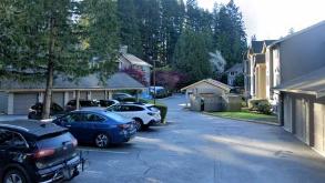 19418 Bothell Way NE Parking