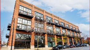 2539 S Wabash Ave Parking