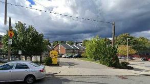 55 Circuit St Parking