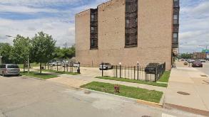 4106 S Cottage Grove Ave Parking