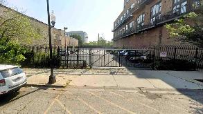 2540 S Wabash Ave Parking