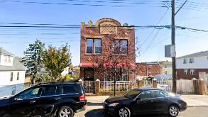 363 Forbell St Parking