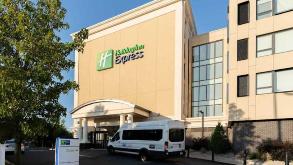Holiday Inn Express BOS Airport Parking