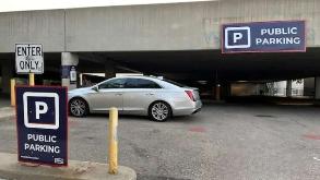 2828 Hennepin Ave Parking