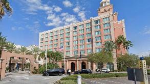 Renaissance International Plaza Port of Tampa Cruise Parking