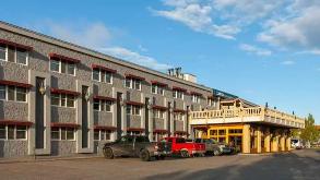 Photo of 95 10th Ave - Clarion Hotel & Suites Fairbanks near Ft. Wainwright spot, located 6.0 mi away from AK