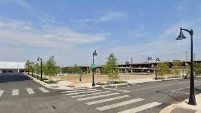 300 E Cromwell St -  Sun Lot