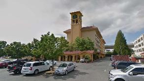 La Quinta Inn & Suites SEA Airport Parking