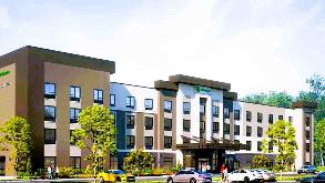 Holiday Inn - 18201 E 81st Ave Lot
