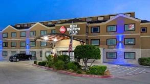 Best Western Plus Arlington North Hotel & Suites - 2075 N Hwy 360 Parking